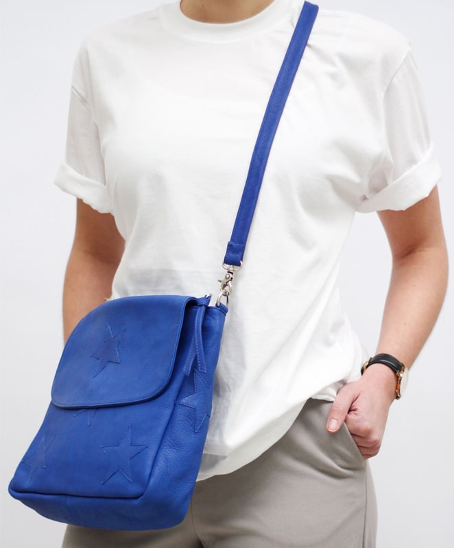 crossbody-handtas-694vss-1.jpg